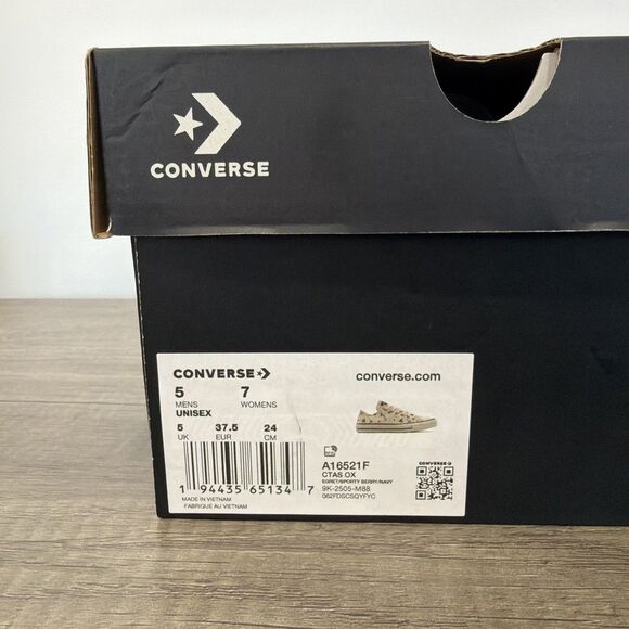 Converse Chuck Taylor All Star Embroidered Floral Low White Unisex Womens Size 7 - Picture 10 of 10